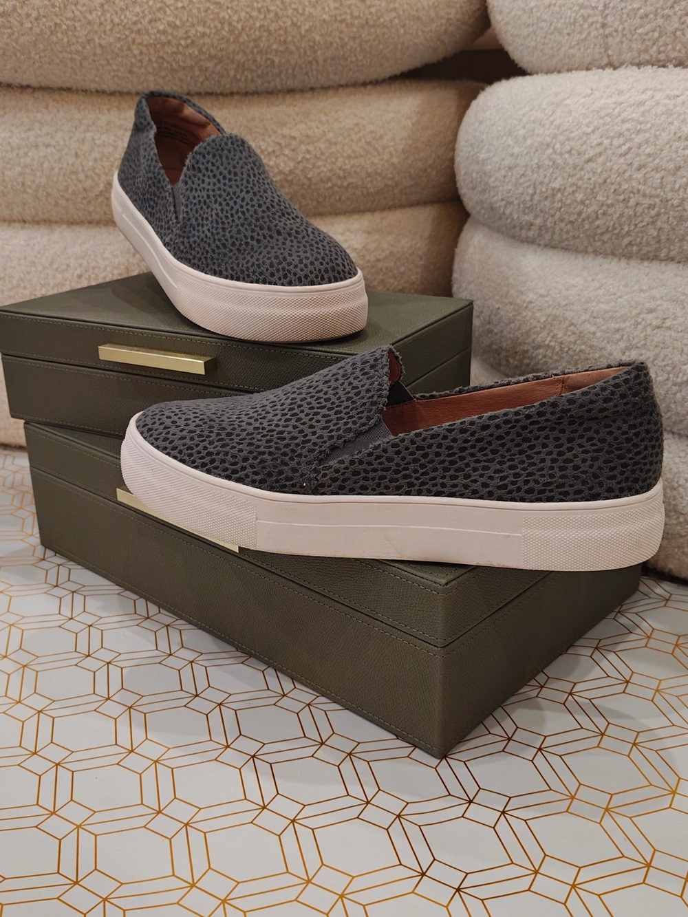 Nordstrom Caslon Slip-On Women’s Platform Sneakers in Charcoal Gray Cheetah